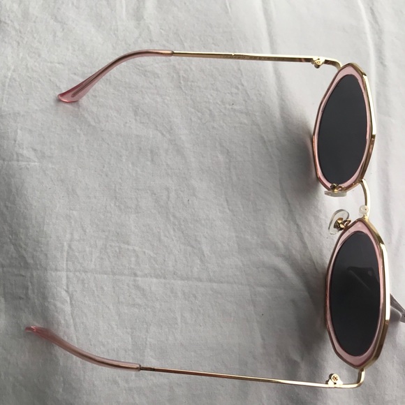 NWT Retro Geometric Sunglasses - Picture 14 of 15